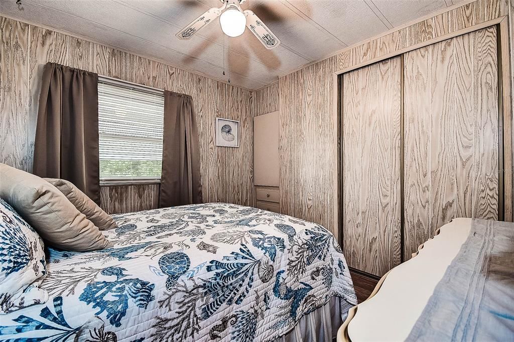 合同活跃: $109,000 (2 贝兹, 1 浴室, 768 平方英尺)