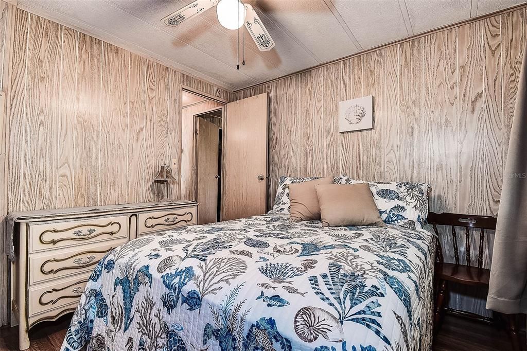 合同活跃: $109,000 (2 贝兹, 1 浴室, 768 平方英尺)