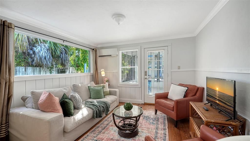 待售: $899,000 (5 贝兹, 3 浴室, 1589 平方英尺)