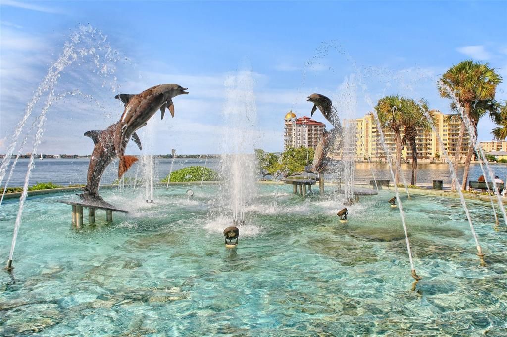 待售: $899,000 (5 贝兹, 3 浴室, 1589 平方英尺)