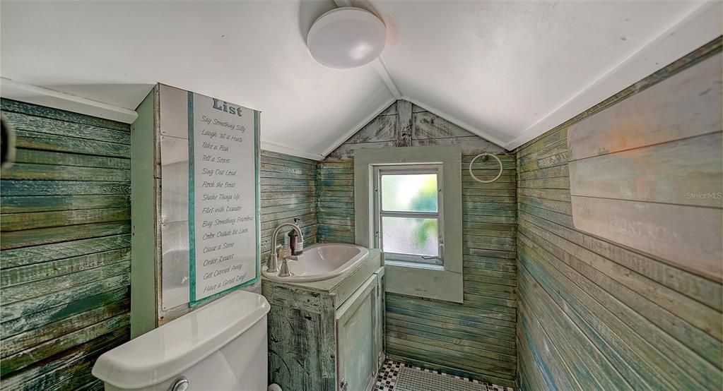 待售: $899,000 (5 贝兹, 3 浴室, 1589 平方英尺)