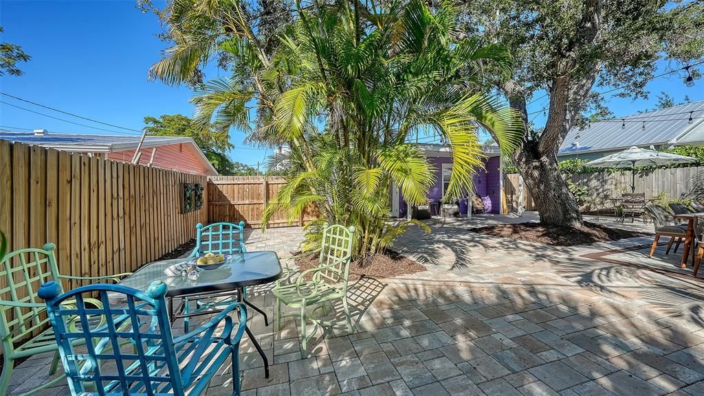 待售: $899,000 (5 贝兹, 3 浴室, 1589 平方英尺)