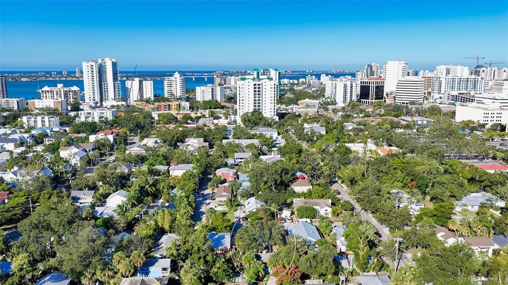 待售: $899,000 (5 贝兹, 3 浴室, 1589 平方英尺)