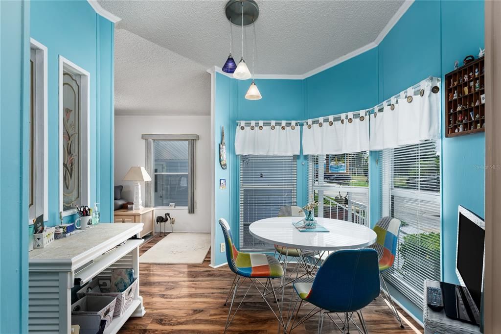 For Sale: $239,500 (2 beds, 2 baths, 1295 Square Feet)