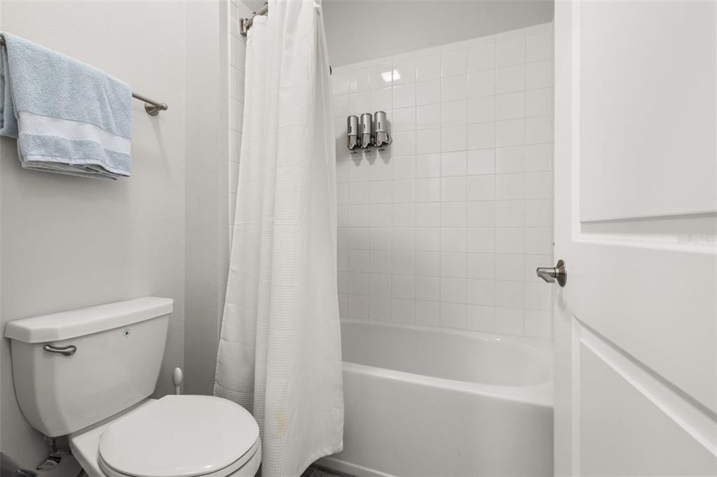 For Sale: $435,000 (4 beds, 3 baths, 2151 Square Feet)