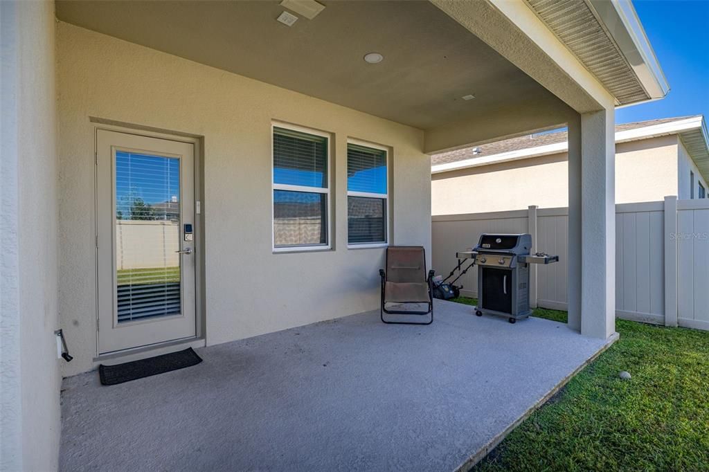 For Sale: $435,000 (4 beds, 3 baths, 2151 Square Feet)