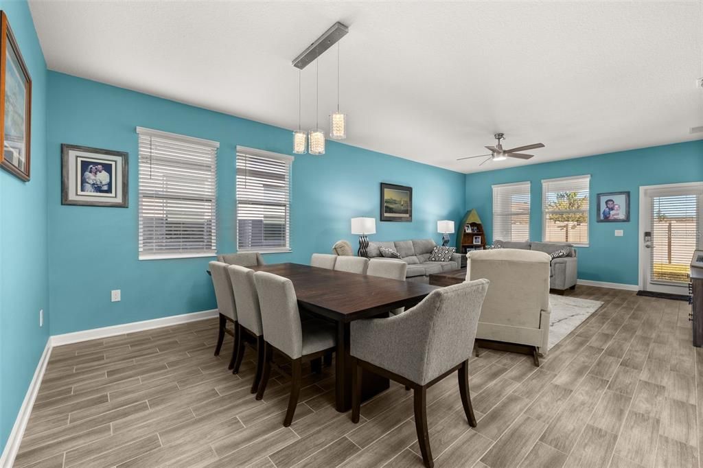 For Sale: $435,000 (4 beds, 3 baths, 2151 Square Feet)