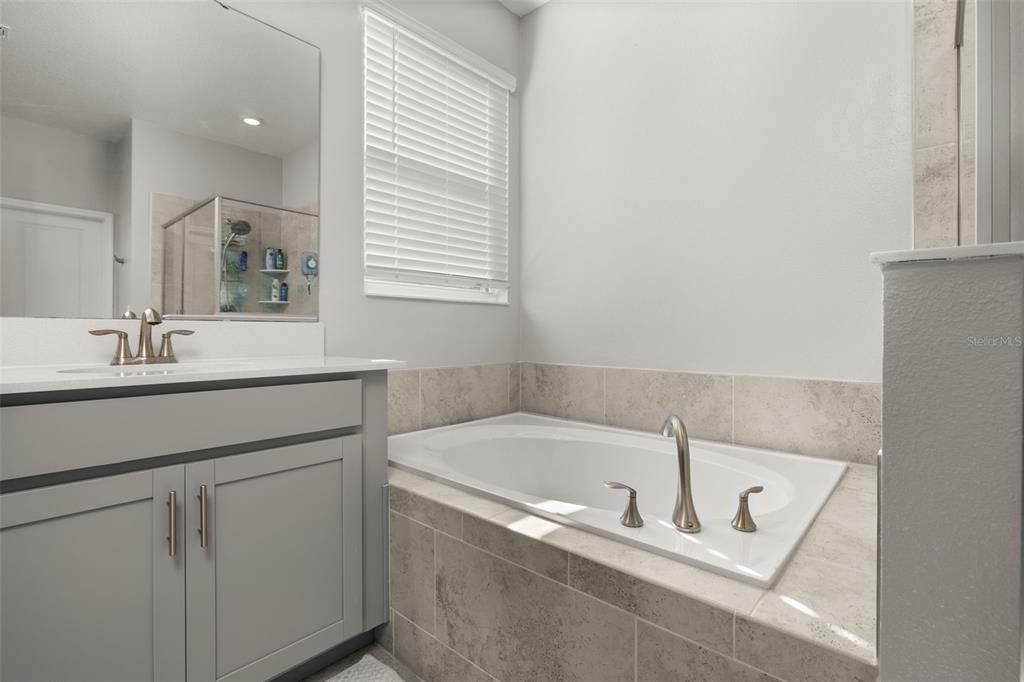 For Sale: $435,000 (4 beds, 3 baths, 2151 Square Feet)