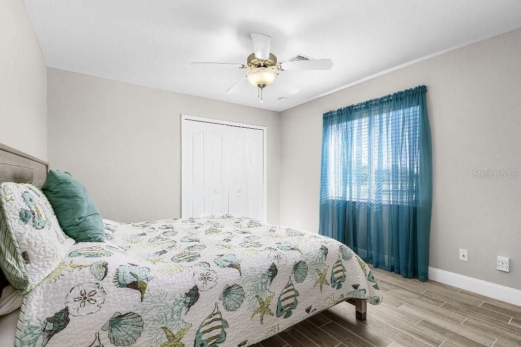 На продажу: $799,999 (3 спален, 2 ванн, 2527 Квадратных фут)