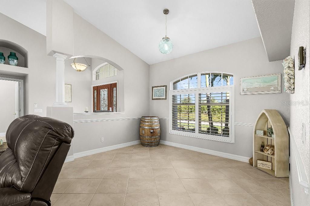 На продажу: $799,999 (3 спален, 2 ванн, 2527 Квадратных фут)