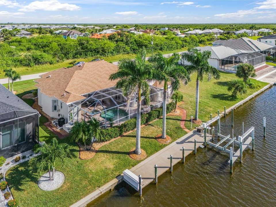 На продажу: $799,999 (3 спален, 2 ванн, 2527 Квадратных фут)