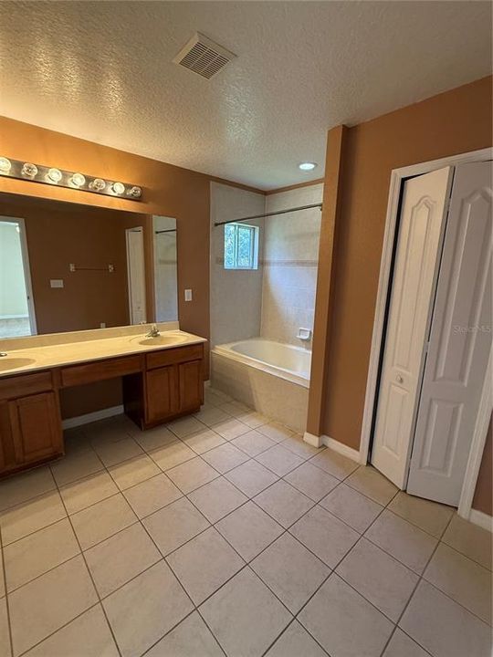 For Rent: $2,550 (3 beds, 2 baths, 1857 Square Feet)