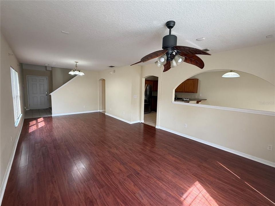 For Rent: $2,550 (3 beds, 2 baths, 1857 Square Feet)