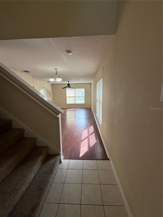 For Rent: $2,550 (3 beds, 2 baths, 1857 Square Feet)