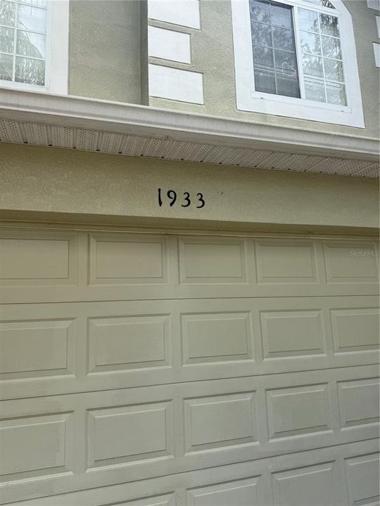 For Rent: $2,550 (3 beds, 2 baths, 1857 Square Feet)