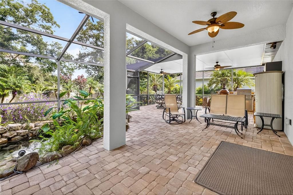 Под контрактом: $682,000 (3 спален, 2 ванн, 2908 Квадратных фут)