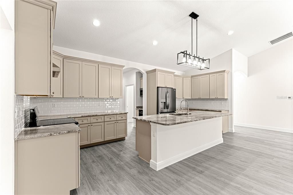 Active With Contract: $505,000 (3 beds, 2 baths, 2355 Square Feet)