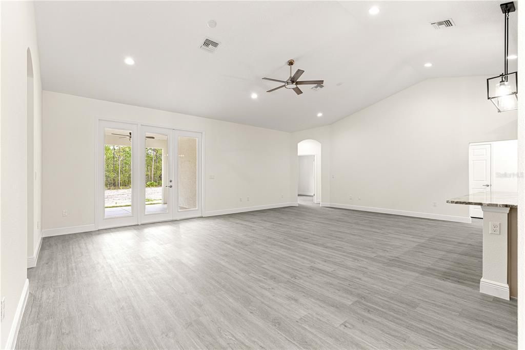 Active With Contract: $505,000 (3 beds, 2 baths, 2355 Square Feet)