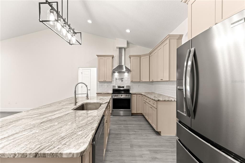 Active With Contract: $505,000 (3 beds, 2 baths, 2355 Square Feet)