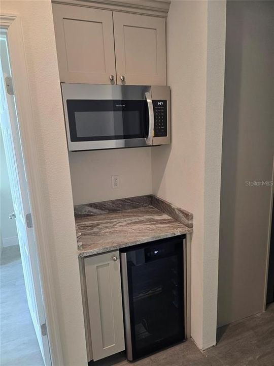 Active With Contract: $505,000 (3 beds, 2 baths, 2355 Square Feet)