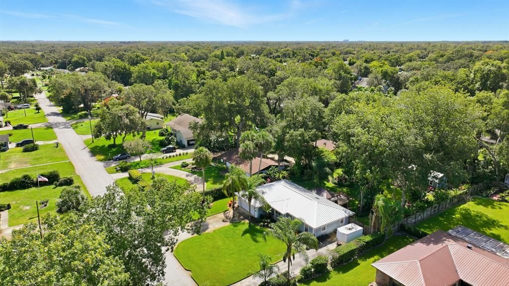 Active With Contract: $389,900 (3 beds, 2 baths, 1329 Square Feet)