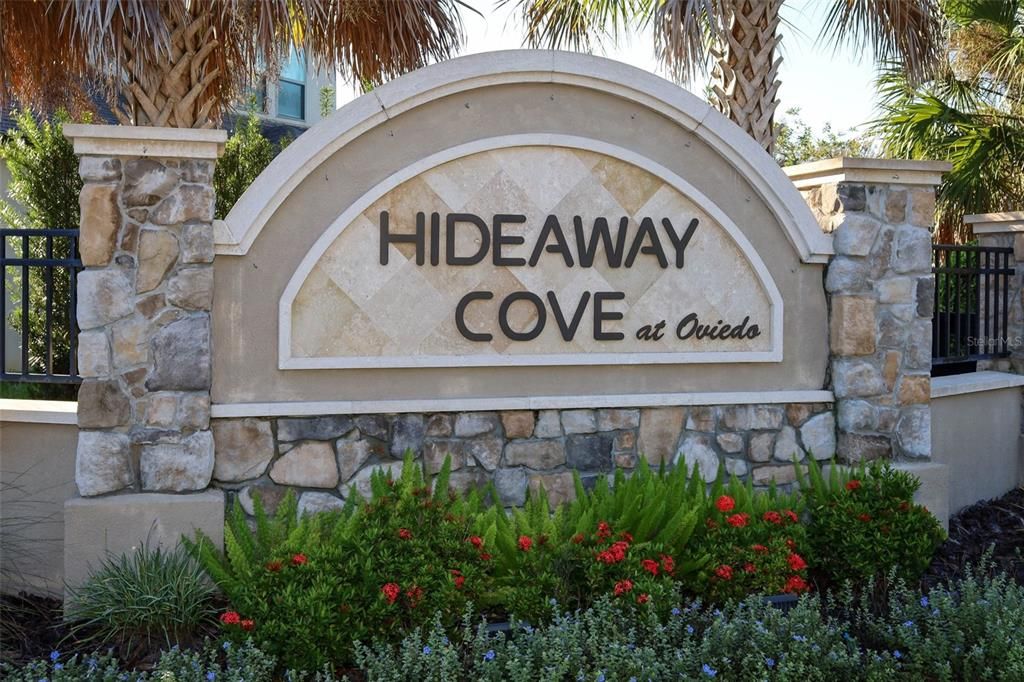 Под контрактом: $1,150,000 (6 спален, 5 ванн, 4858 Квадратных фут)