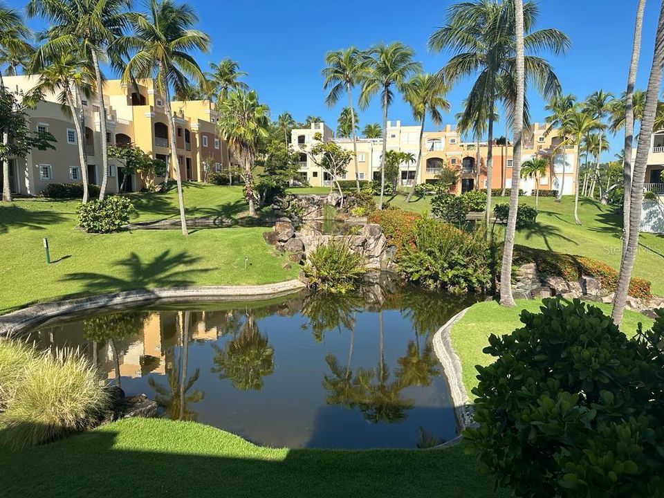 For Sale: $375,000 (2 beds, 2 baths, 1348 Square Feet)