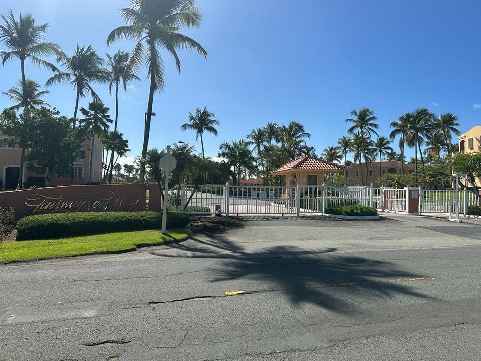 For Sale: $375,000 (2 beds, 2 baths, 1348 Square Feet)