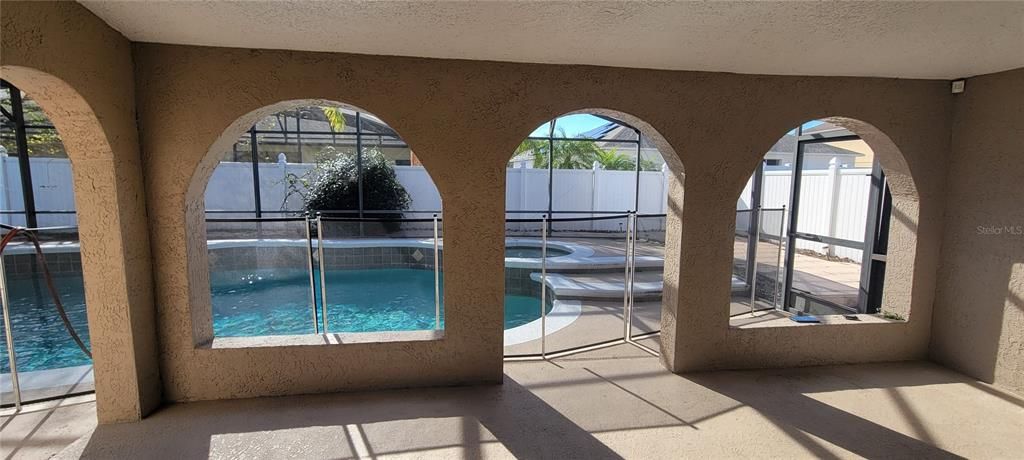 For Sale: $460,000 (4 beds, 2 baths, 2847 Square Feet)