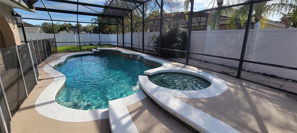 For Sale: $460,000 (4 beds, 2 baths, 2847 Square Feet)