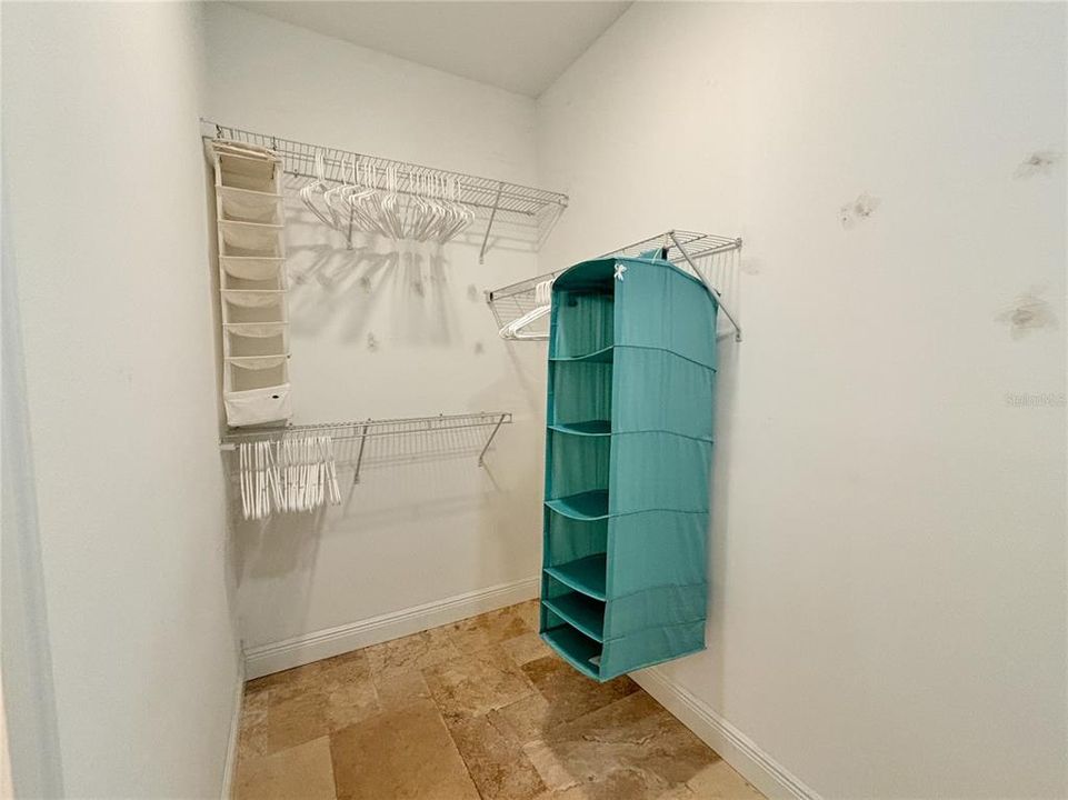 For Rent: $2,850 (3 beds, 2 baths, 1717 Square Feet)