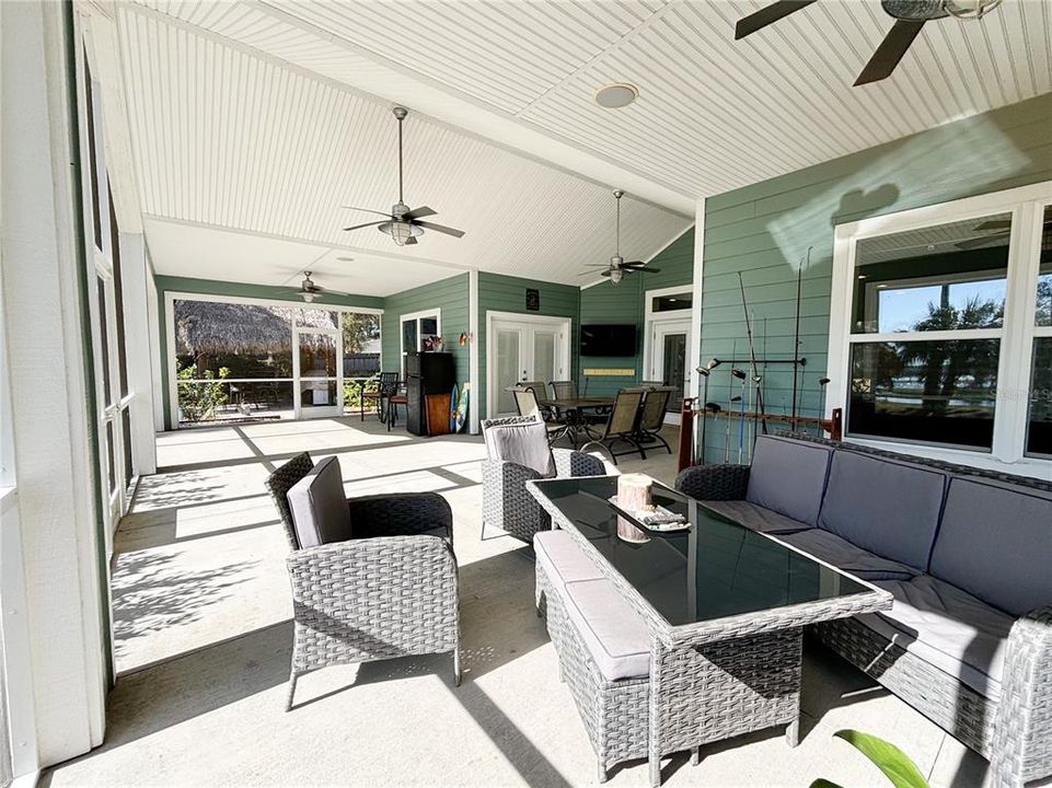 For Rent: $2,850 (3 beds, 2 baths, 1717 Square Feet)