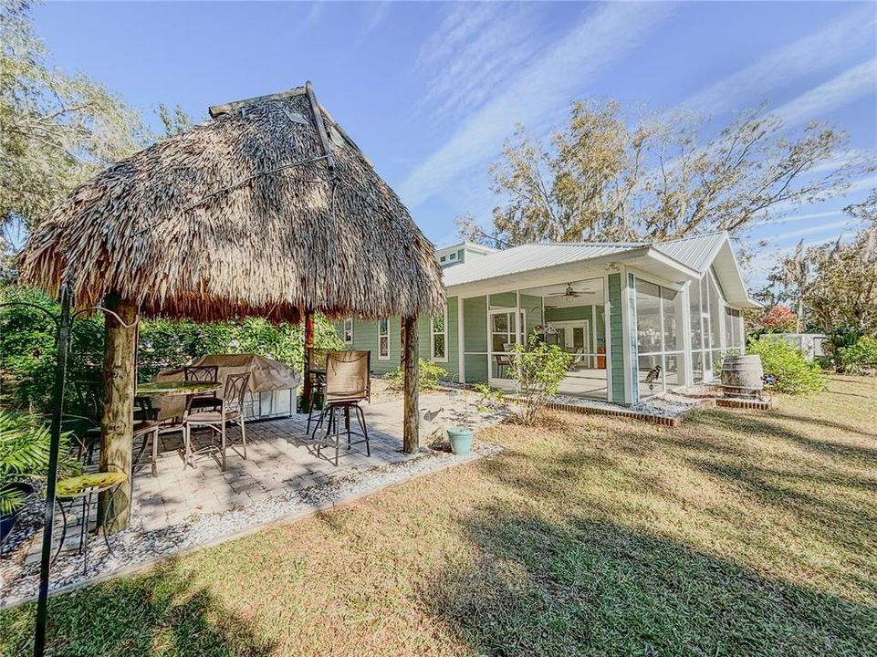 For Rent: $2,850 (3 beds, 2 baths, 1717 Square Feet)