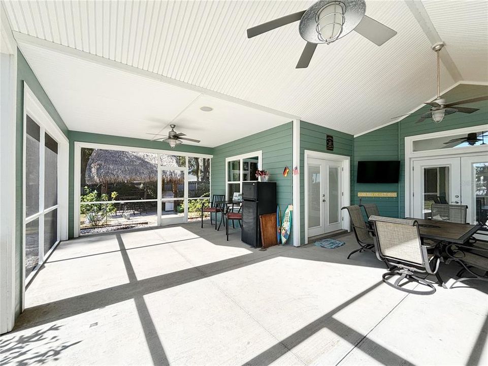 For Rent: $2,850 (3 beds, 2 baths, 1717 Square Feet)