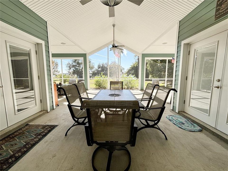 For Rent: $2,850 (3 beds, 2 baths, 1717 Square Feet)