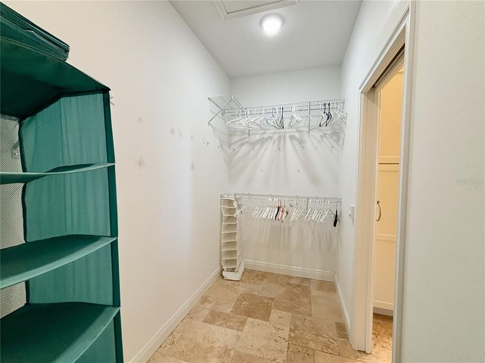 For Rent: $2,850 (3 beds, 2 baths, 1717 Square Feet)