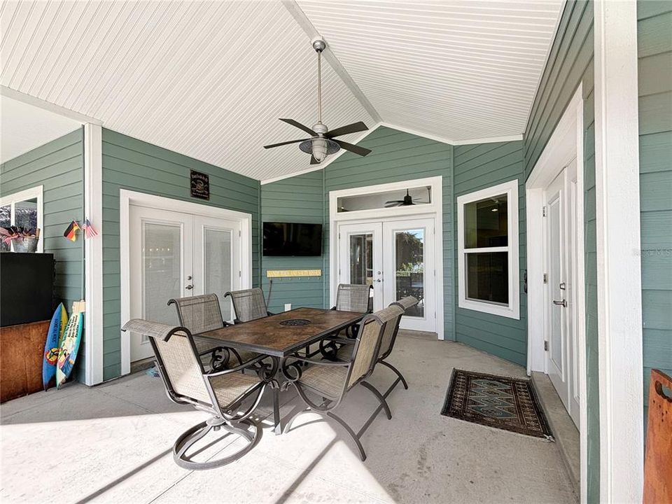 For Rent: $2,850 (3 beds, 2 baths, 1717 Square Feet)