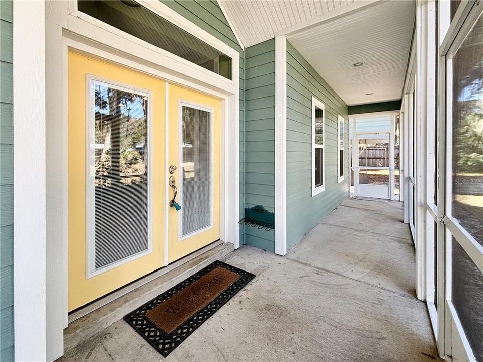 For Rent: $2,850 (3 beds, 2 baths, 1717 Square Feet)