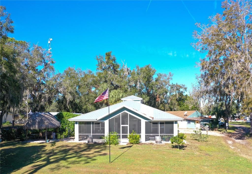 For Rent: $2,850 (3 beds, 2 baths, 1717 Square Feet)