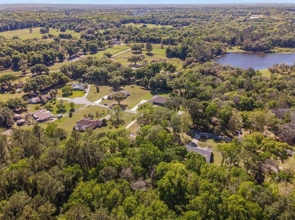 合同活跃: $440,000 (3 贝兹, 2 浴室, 2301 平方英尺)