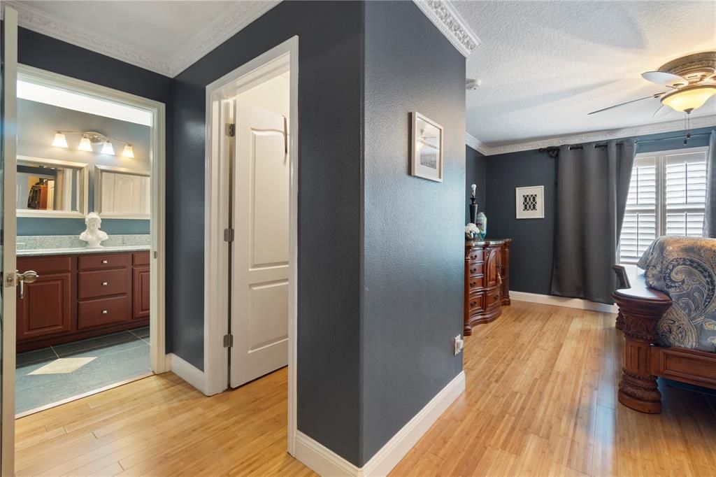 En Venta: $377,000 (3 camas, 2 baños, 1916 Pies cuadrados)