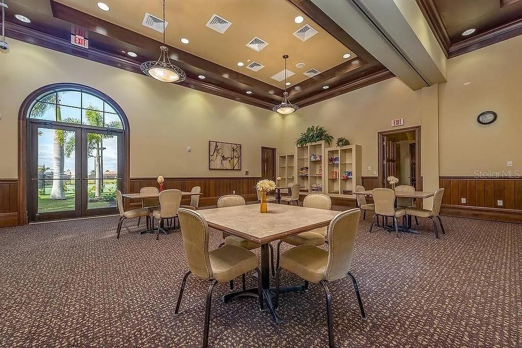 В аренду: $3,000 (3 спален, 2 ванн, 1706 Квадратных фут)