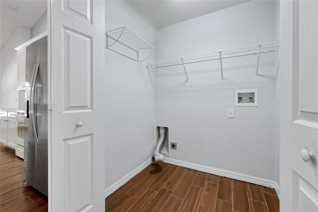 For Sale: $409,900 (3 beds, 2 baths, 1949 Square Feet)