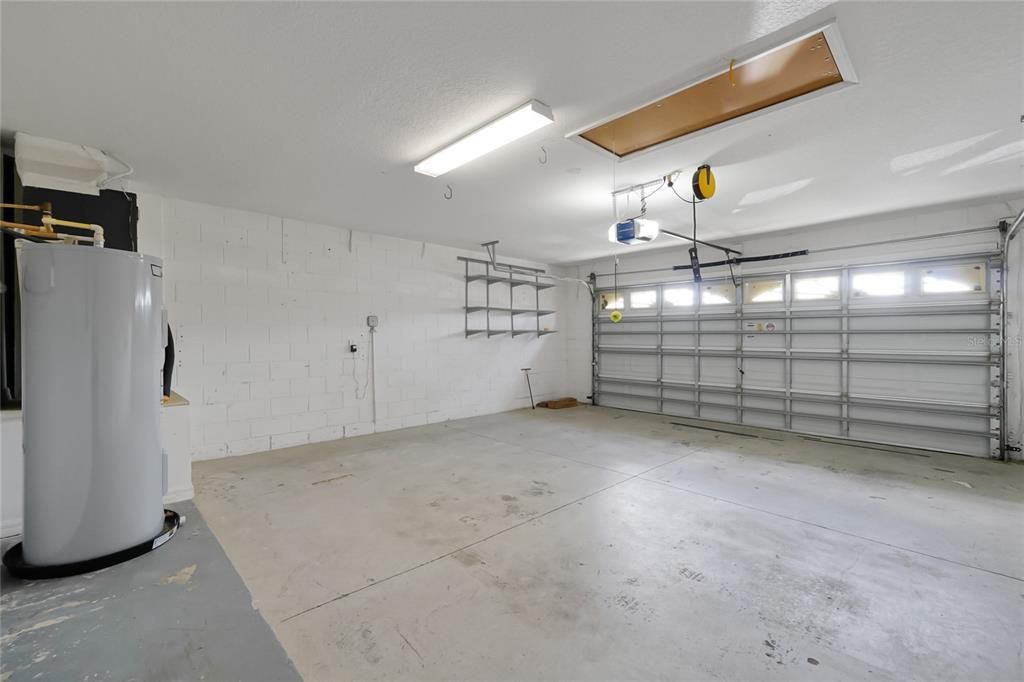 For Sale: $409,900 (3 beds, 2 baths, 1949 Square Feet)