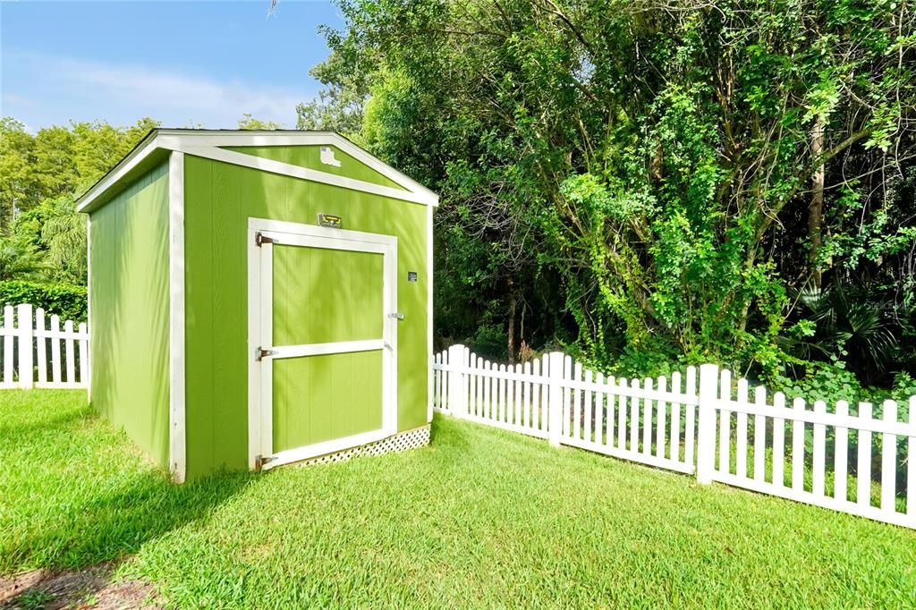 For Sale: $409,900 (3 beds, 2 baths, 1949 Square Feet)