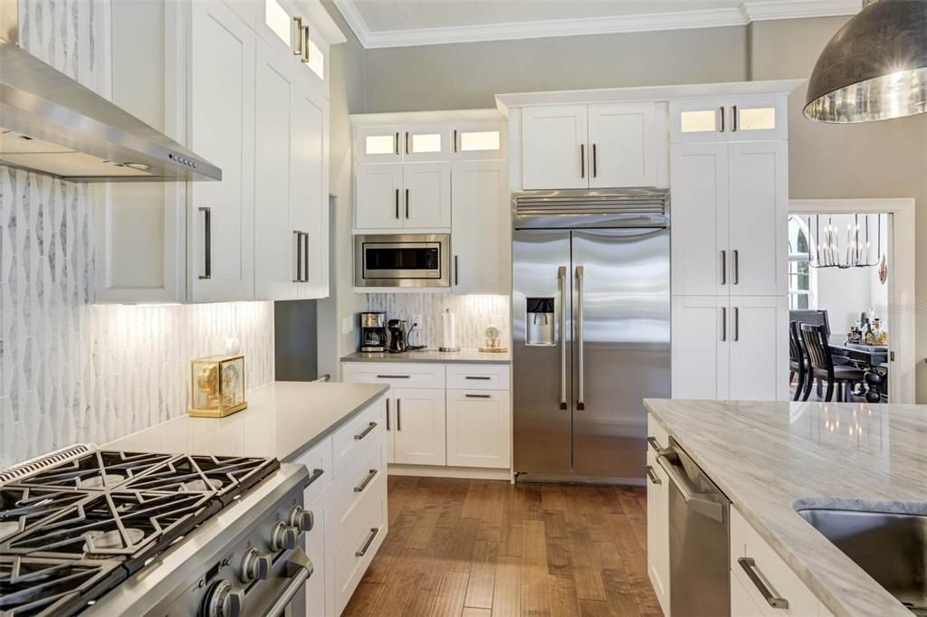 待售: $1,800,000 (4 贝兹, 3 浴室, 2924 平方英尺)