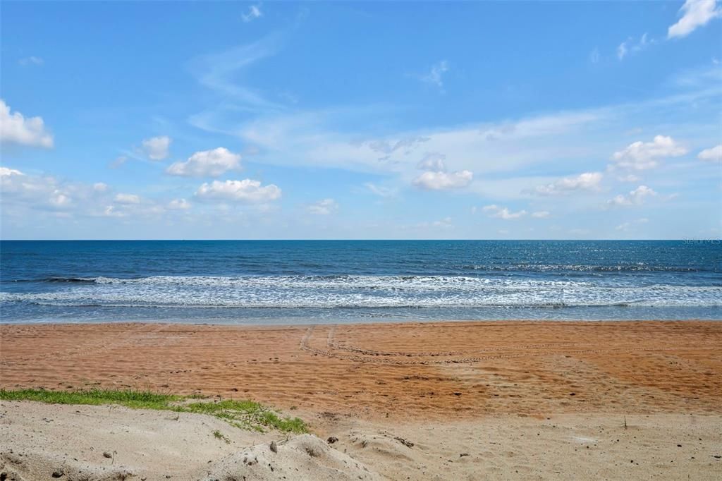 For Sale: $395,000 (2 beds, 2 baths, 1056 Square Feet)