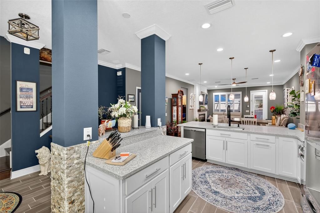 For Sale: $414,900 (3 beds, 2 baths, 1772 Square Feet)