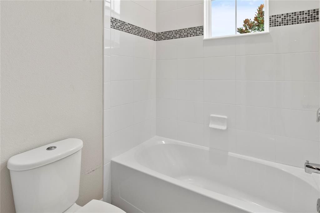 For Rent: $4,500 (4 beds, 3 baths, 3144 Square Feet)