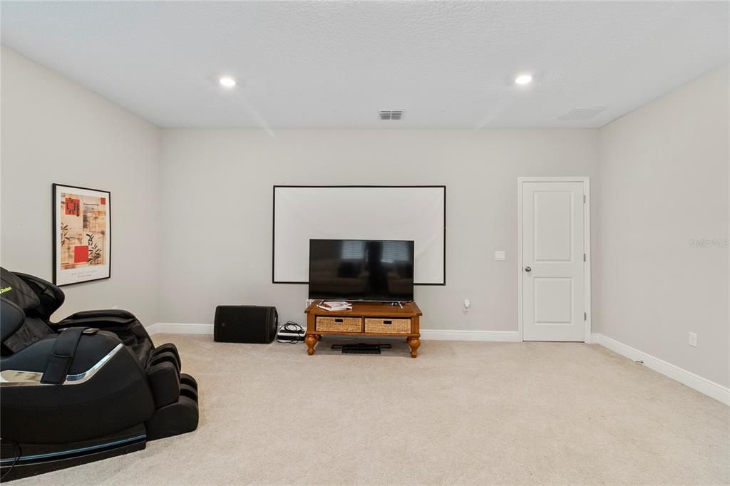 For Rent: $4,500 (4 beds, 3 baths, 3144 Square Feet)